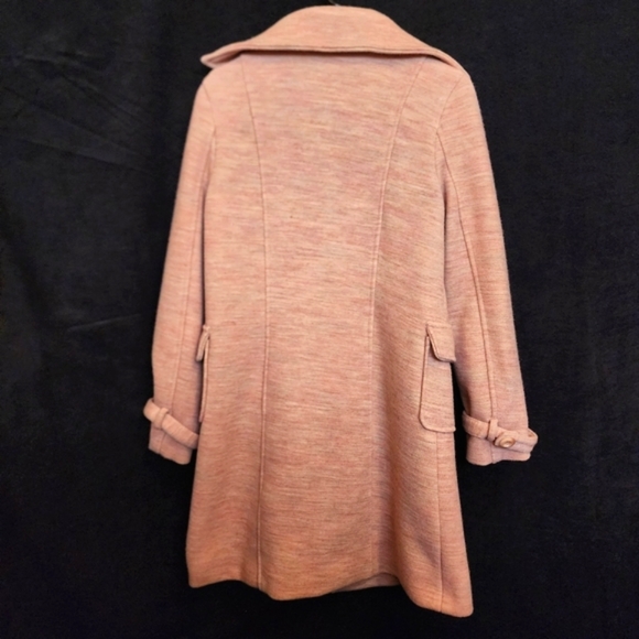 Women's Coat - Picture 5 of 6